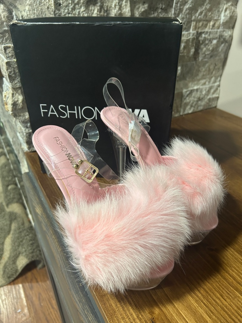 Fashion Nova Pink Faux Fur Showgirl Platform Strap Slide Heels New in box 7.5
